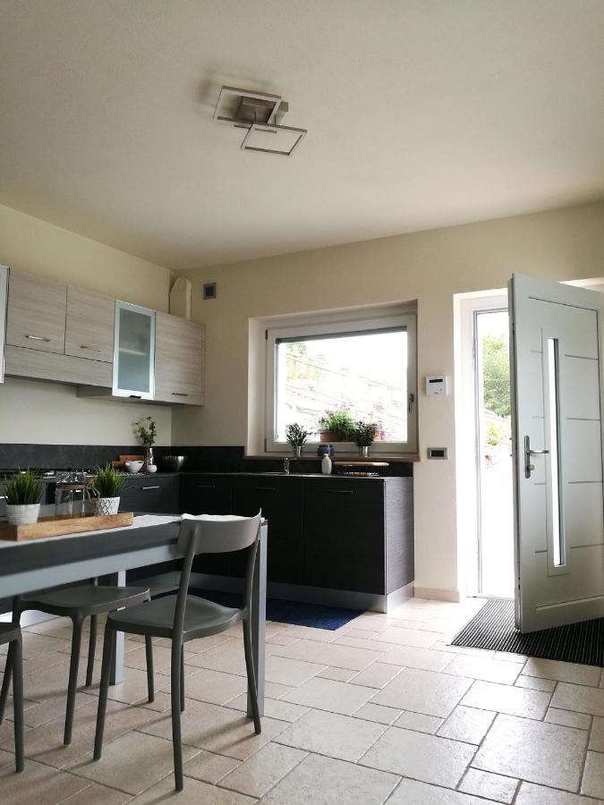 A&G Apartment Aosta - Elegante Casa 100 Mq Su Due Piani Con Wi-Fi-Giardino-Parcheggio Zewnętrze zdjęcie