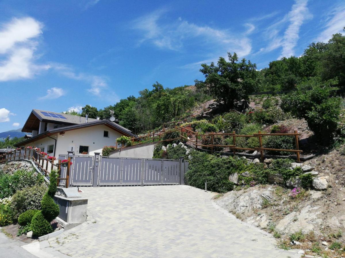 A&G Apartment Aosta - Elegante Casa 100 Mq Su Due Piani Con Wi-Fi-Giardino-Parcheggio Zewnętrze zdjęcie