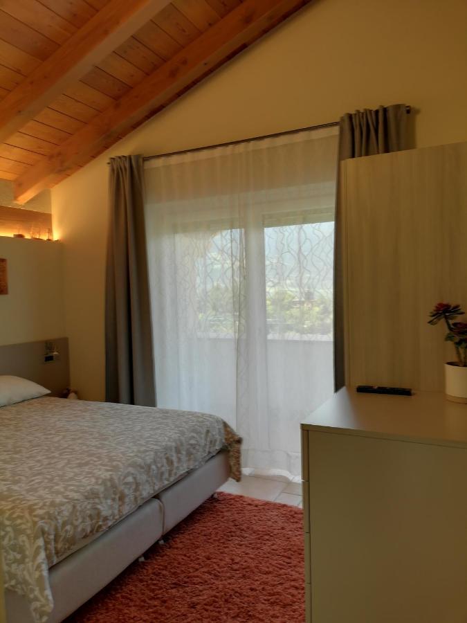 A&G Apartment Aosta - Elegante Casa 100 Mq Su Due Piani Con Wi-Fi-Giardino-Parcheggio Zewnętrze zdjęcie